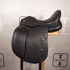 Dressage saddle (end of line)