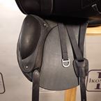 Dressage saddle (end of line)
