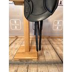 Dressage saddle (end of line)
