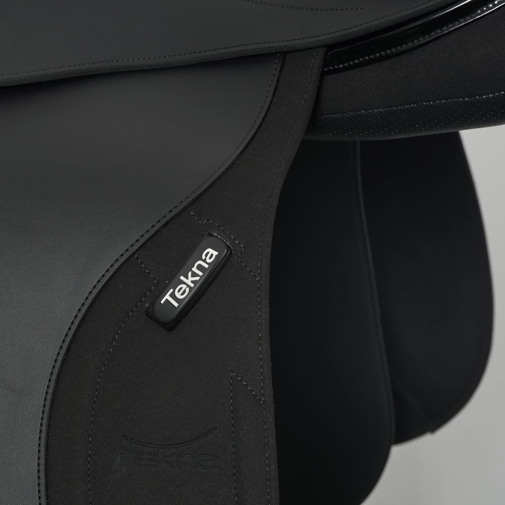 Tekna "Dynamix" Dressage Double Flap Plain Saddle