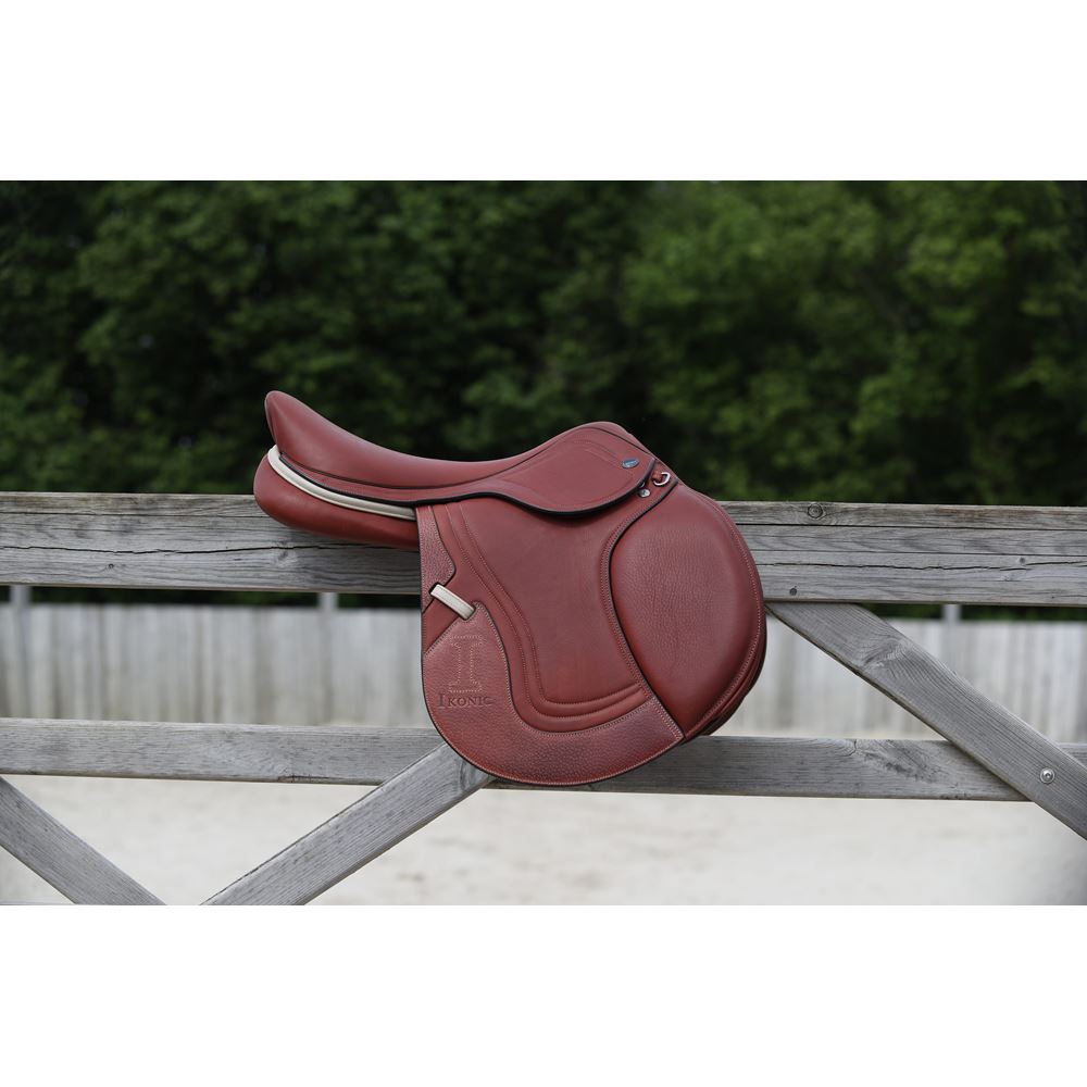 IKONIC "Evolution" Jumping Lined Saddle 
