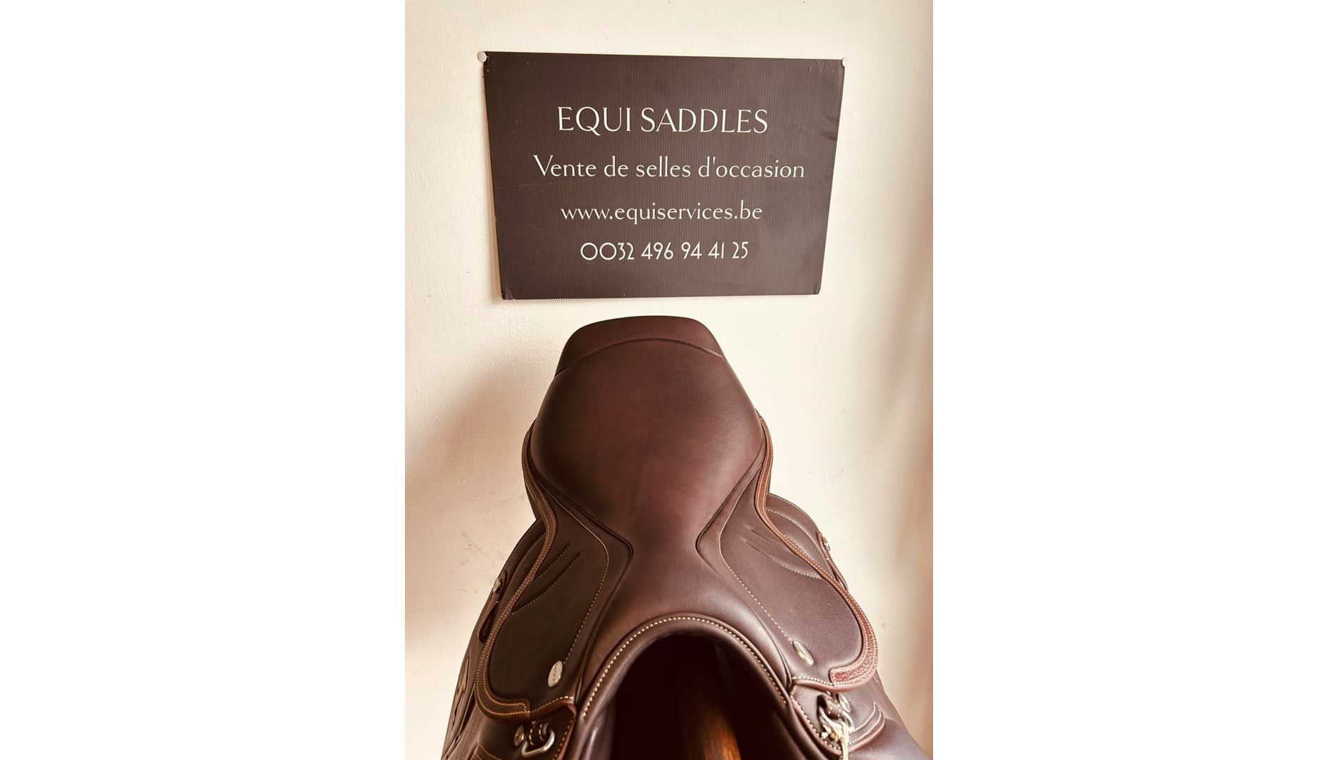 250213379  Ikonic "Elite" Selle Jumping Doublé