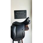 230418688  IKONIC "Evolution" Selle Dressage Quartier Veau Taquet Velcro