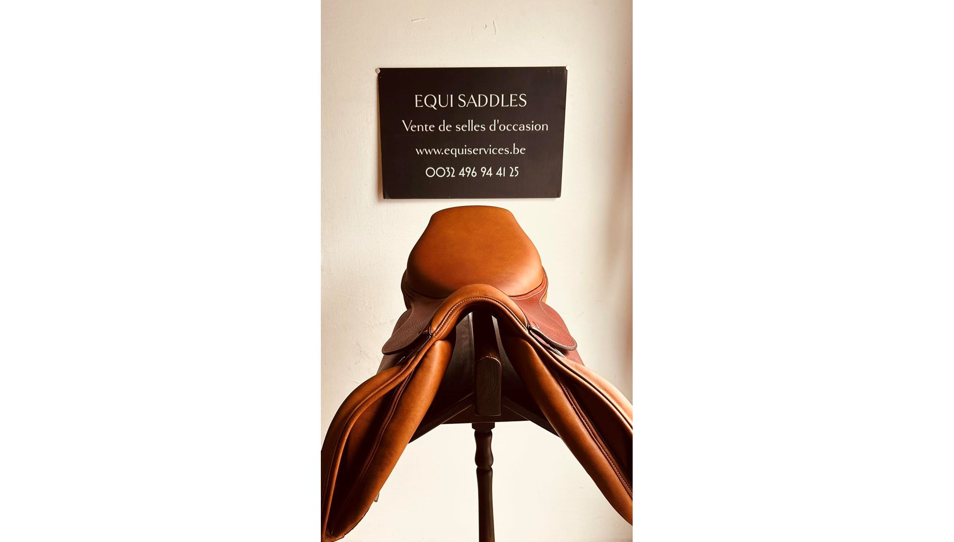 17016476  Selle Jumping IKONIC PRO Siège demi-creux