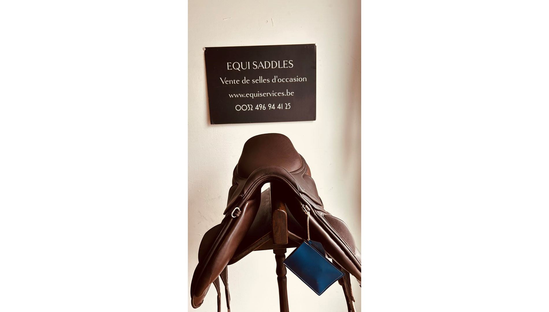 23046710  Ikonic "Light" Eventing Pony Saddle