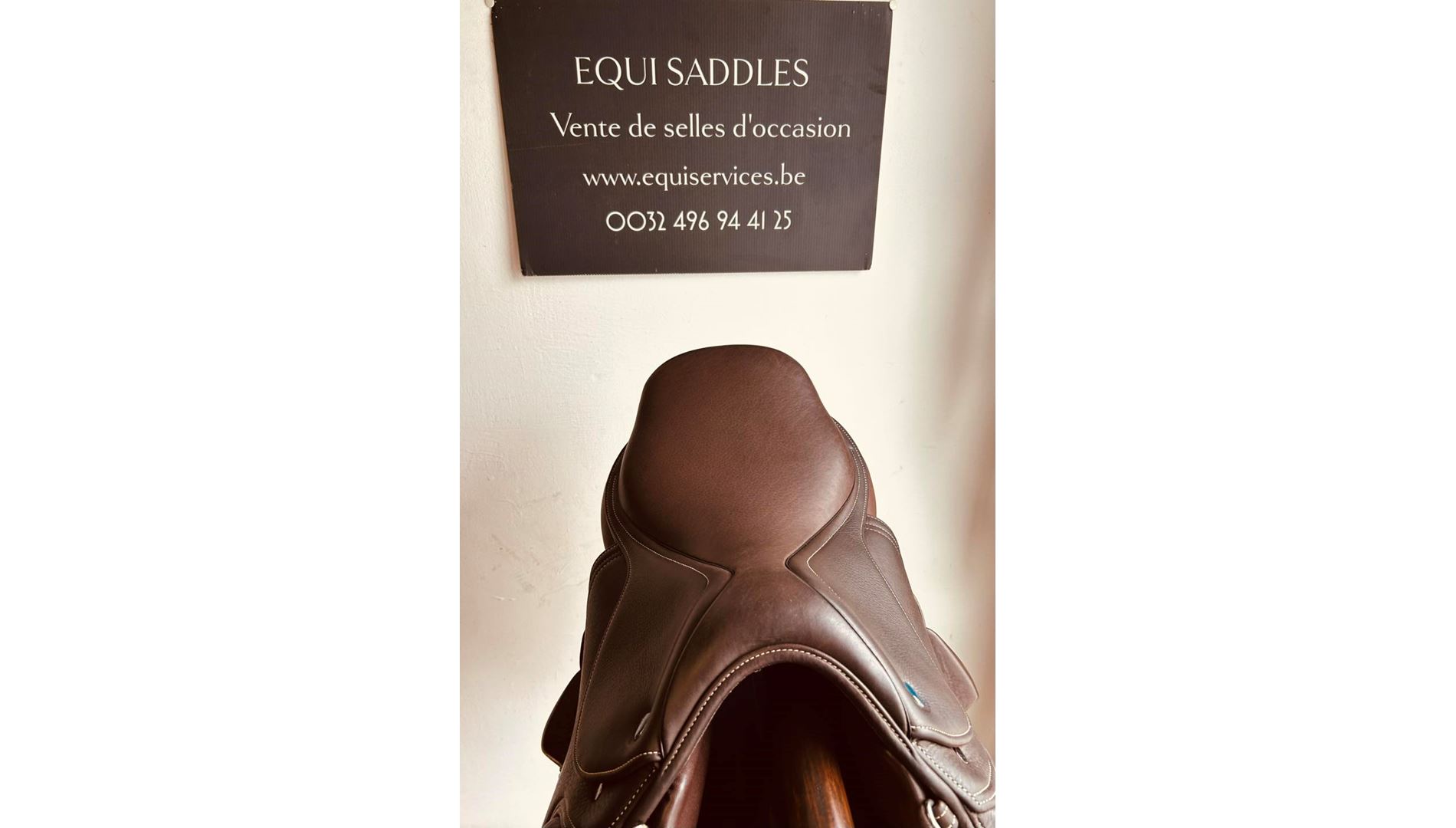 23046710  Ikonic "Light" Eventing Pony Saddle