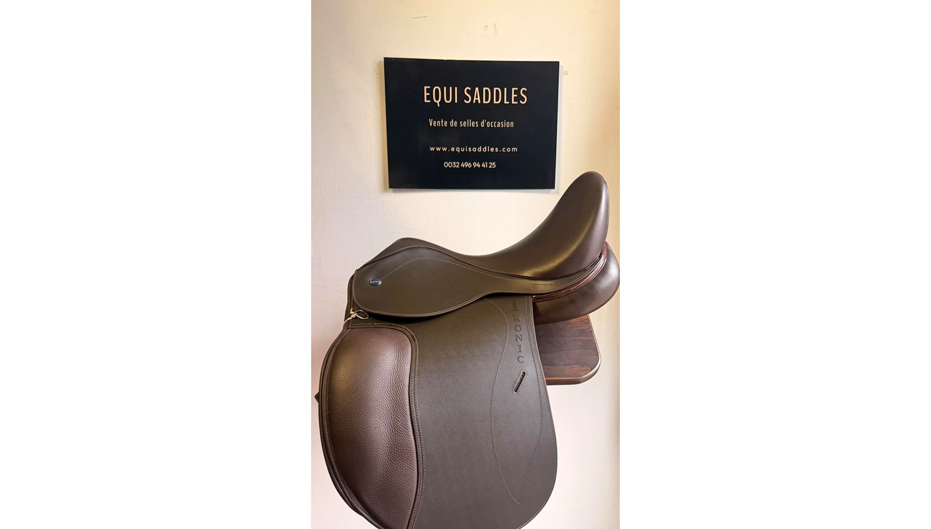 220216489  Ikonic "Evolution" Selle Dressage Plein Double Quartier