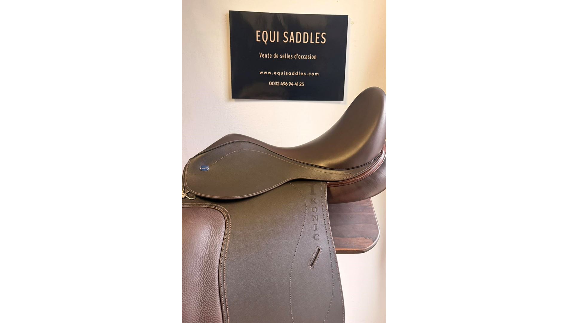 220216489  Ikonic "Evolution" Selle Dressage Plein Double Quartier