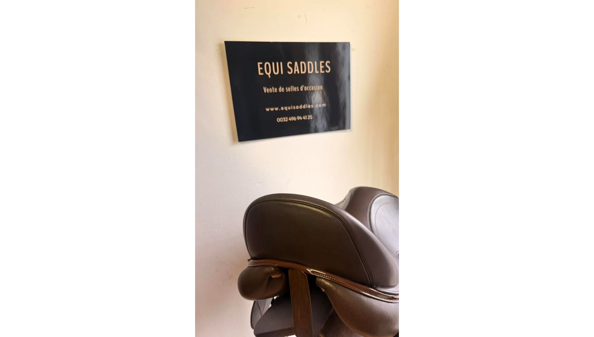 220216489  Ikonic "Evolution" Selle Dressage Plein Double Quartier