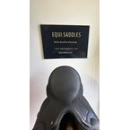 240212010  IKONIC "Evolution" Selle Dressage Quartier Veau Taquet Velcro