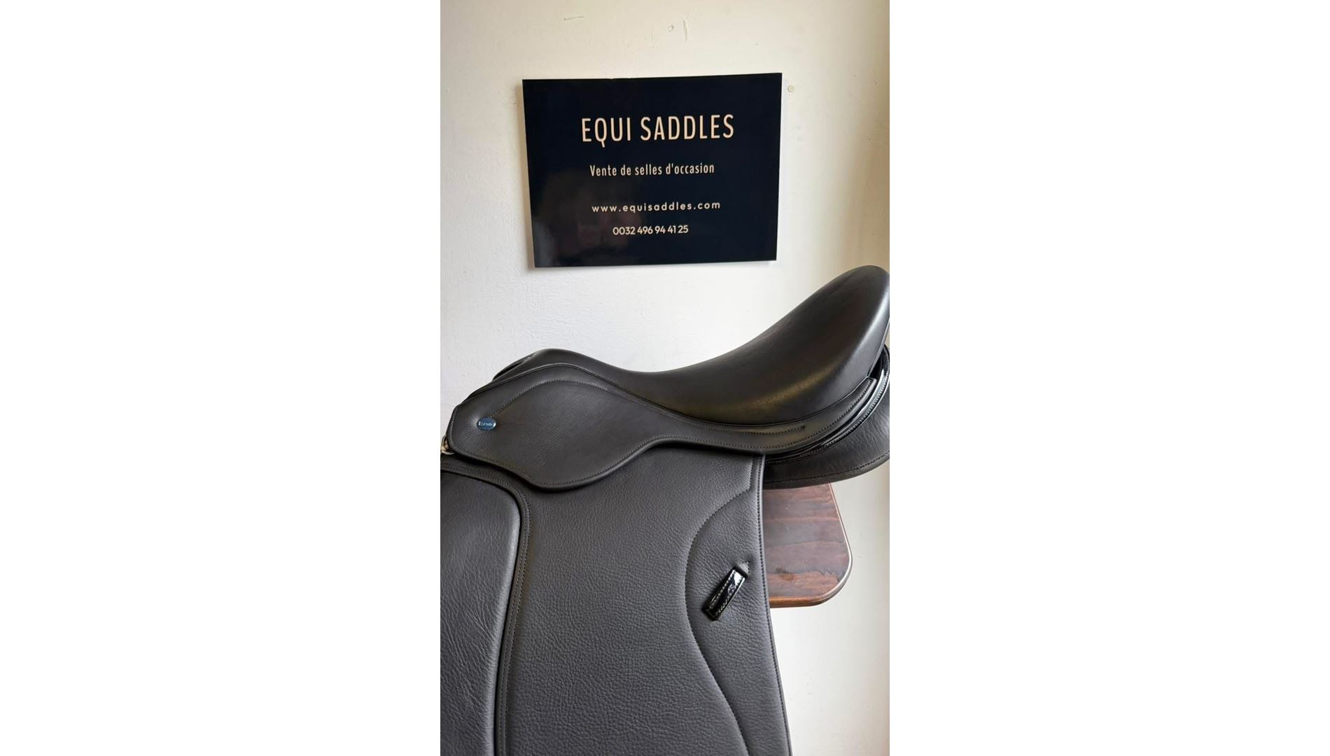 24129397  Ikonic "Light" Selle Dressage Doublé Veau Double Quartier
