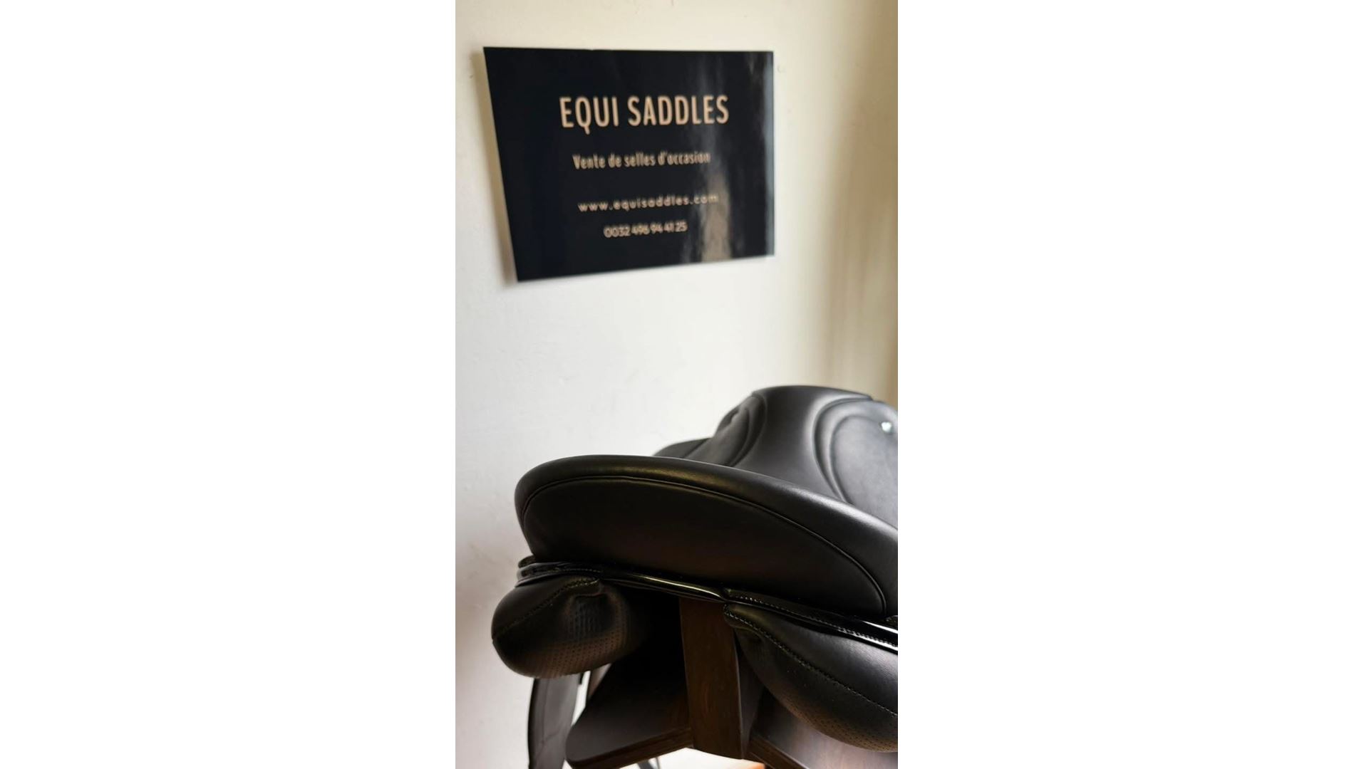 24129397  Ikonic "Light" Selle Dressage Doublé Veau Double Quartier