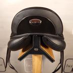 Dressage saddle (end of line)