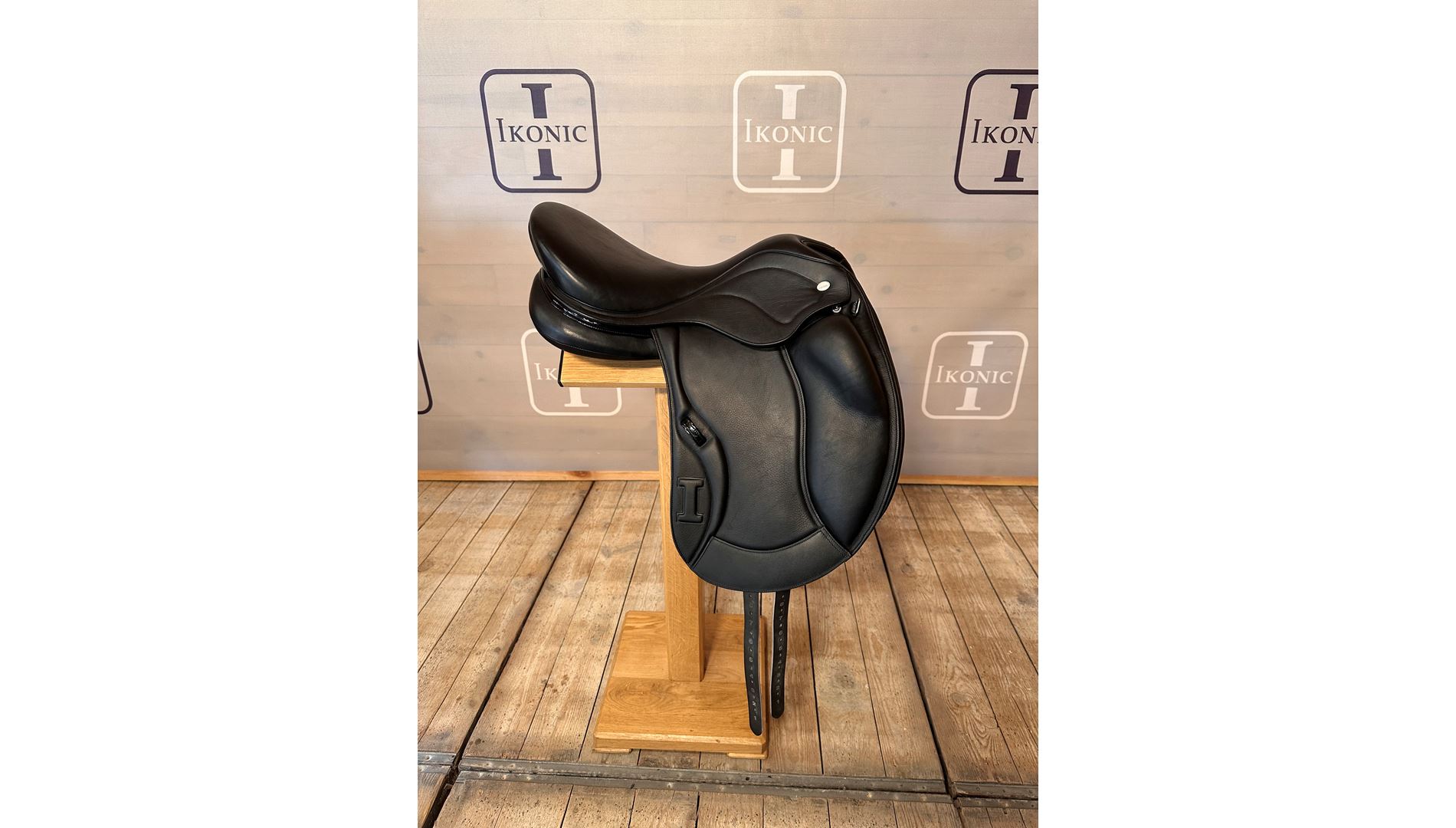 Selle dressage (fin de série)