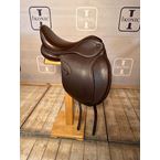 Hybrid dressage saddle (end of line)
