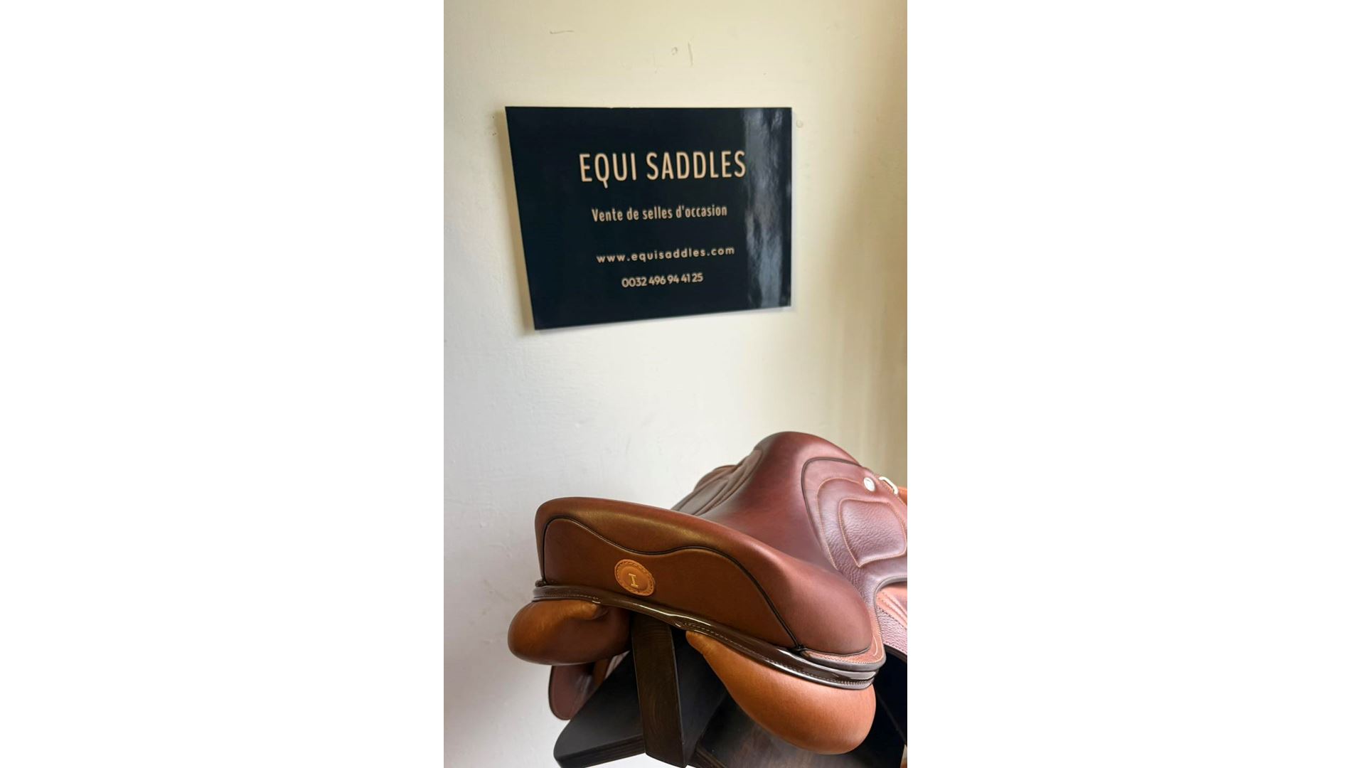 250610149  Ikonic "Evolution" Selle Jumping