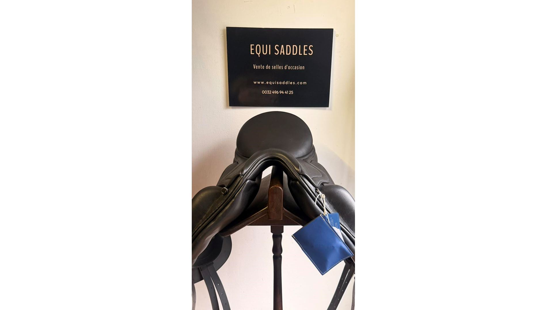 23046789  Ikonic "Light" Selle Dressage Mono Quartier