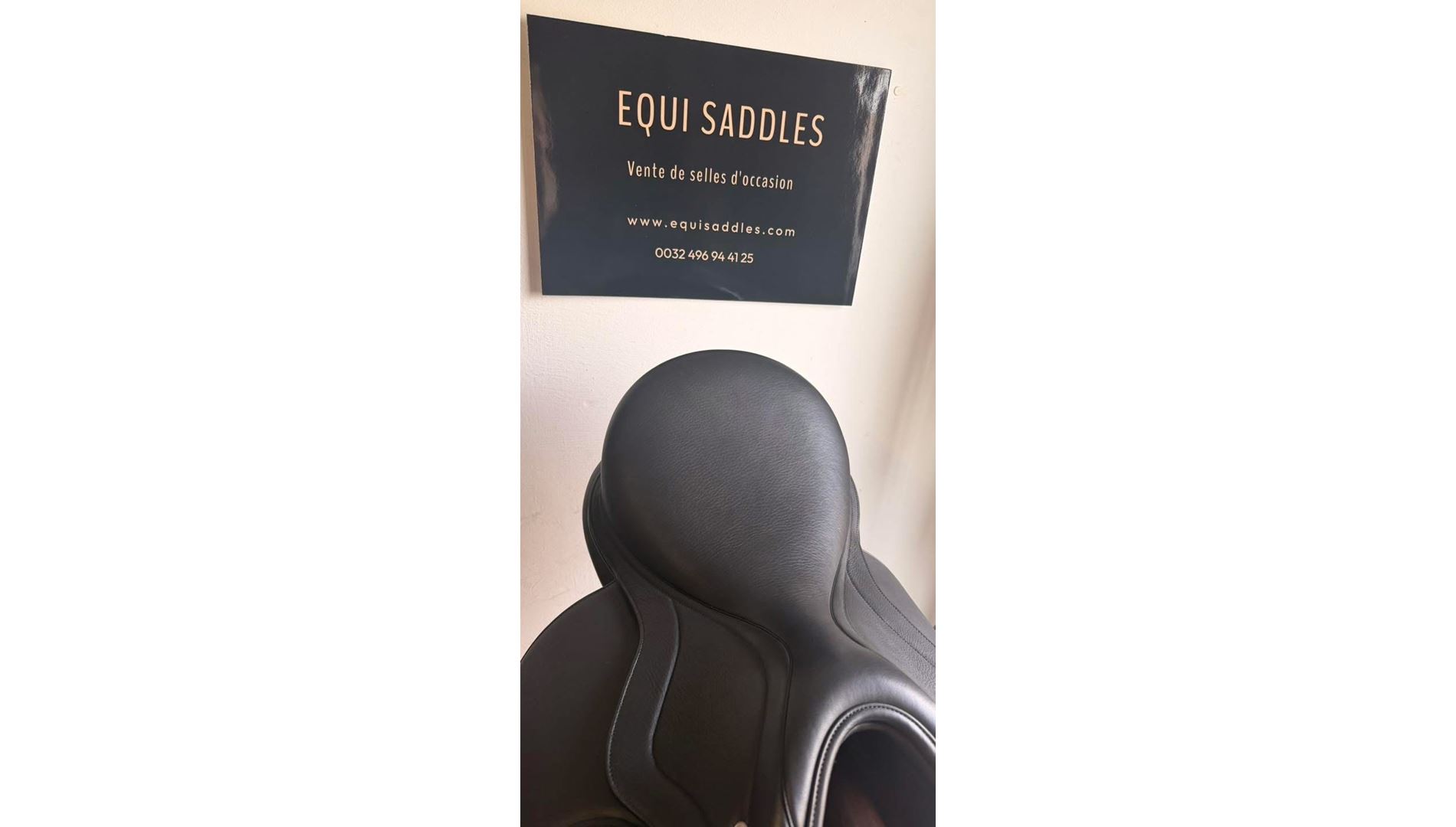 230418692  IKONIC "Evolution" Selle Dressage Quartier Veau Taquet Velcro