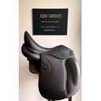 22014283  Selle de Dressage IKONIC "Hybride" Mono quartier-Standart-Taquet long