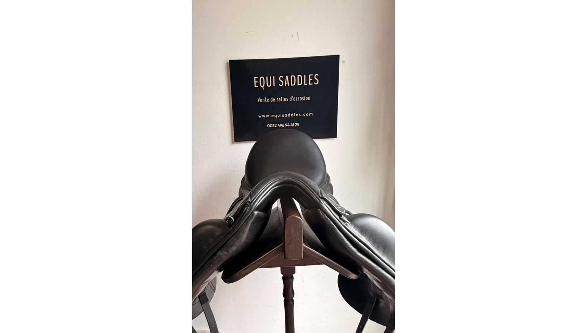 230618888  Ikonic "Evolution" Selle Dressage Mono Quartier Doublé