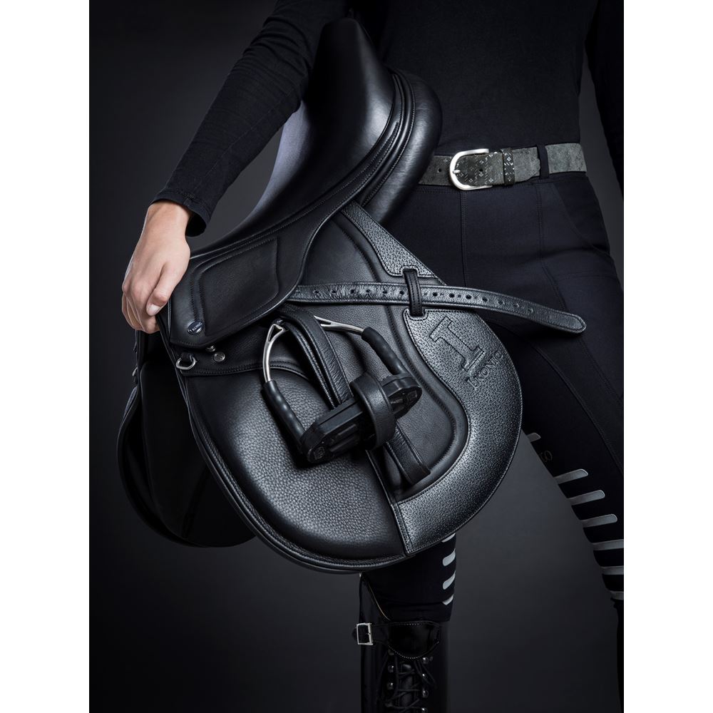 IKONIC "Evolution" Springzadel kalfslederbekleding "BLACK SERIES"